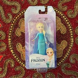 Disney Frozen Elsa 3 inch doll in Sparkling Teal Dress